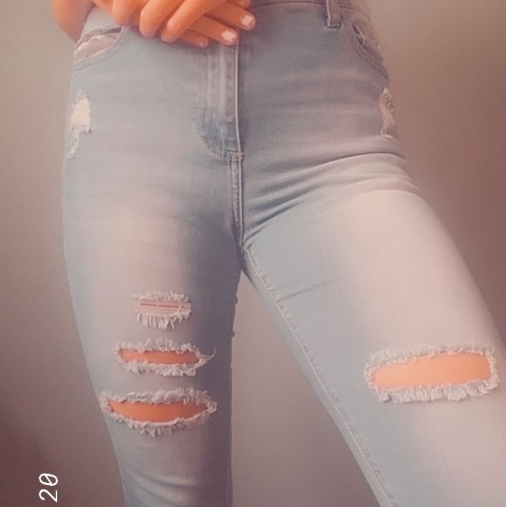 Blue Ripped Jeans - Picture 2 of 2